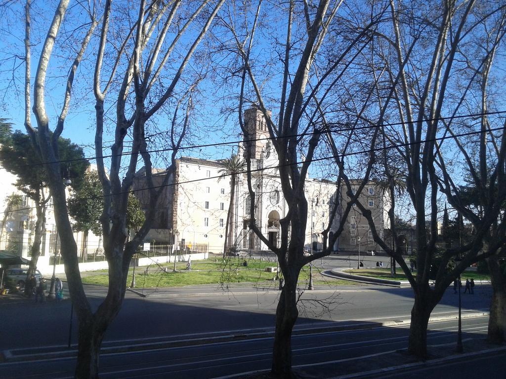 Bevilacqua Bed Roma Santa Croce Hotel Exterior foto
