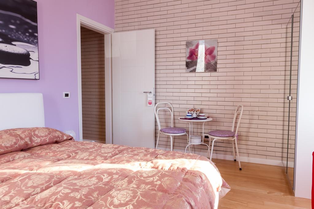 Bevilacqua Bed Roma Santa Croce Hotel Exterior foto